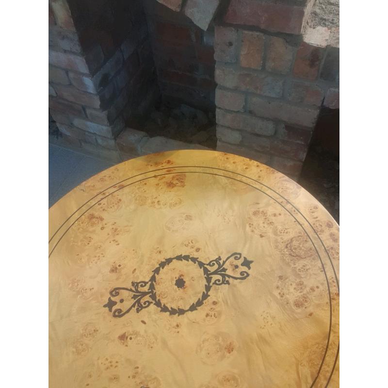 Bar/cafe tables