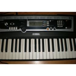 Yamaha YPT-210 Portable Keyboard, 61-Key