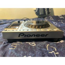Pioneer CDJ 850 USB & CD Turntable