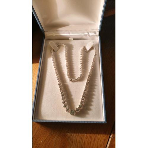Exquisite necklace. Perfect Xmas present