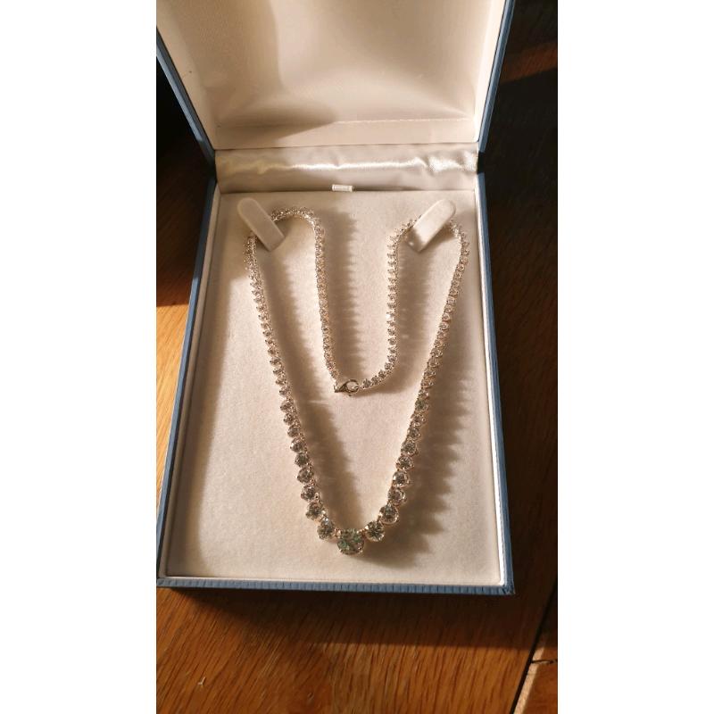 Exquisite necklace. Perfect Xmas present