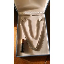Exquisite necklace. Perfect Xmas present