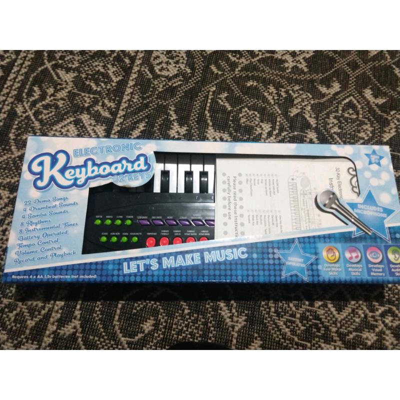 Electric Keyboard