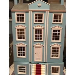 Beautiful dolls house (dolls not included)