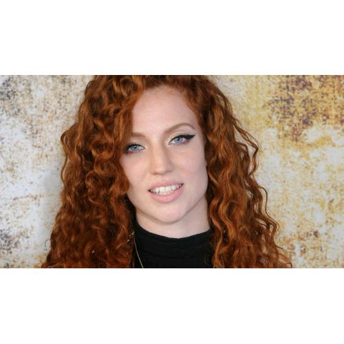 Jess glynne at Cardiff castle
