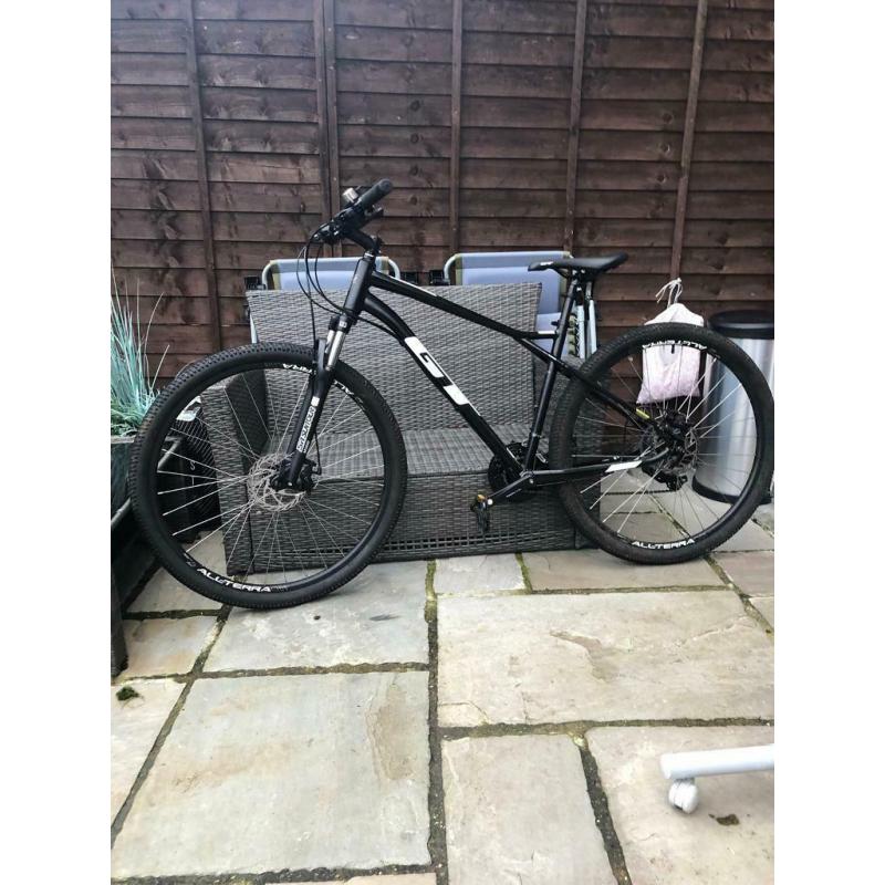 GT ALL TERRA LARGE MOUNTAIN BIKE