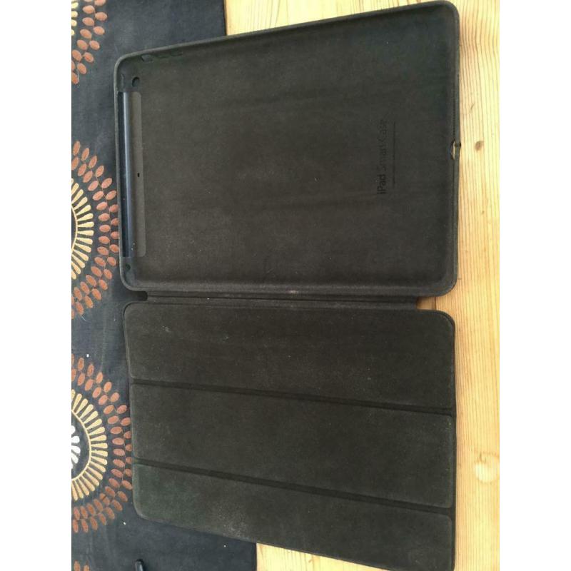iPad case (early ipad, possibly 3). Apple. ?2