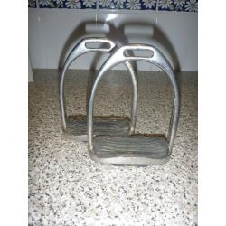 Stirrup irons: Pair of stainless steel 5-inch stirrup irons with rubber grip