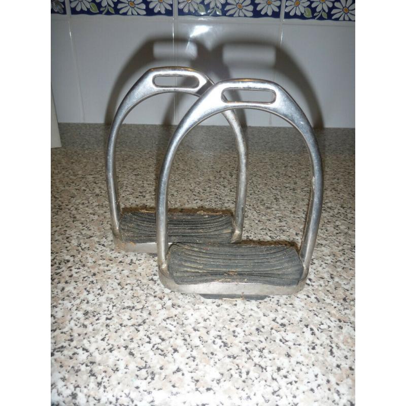 Stirrup irons: Pair of stainless steel 5-inch stirrup irons with rubber grip