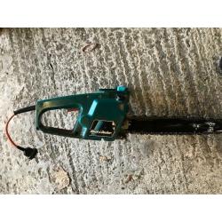 Electric chain saw Black & Decker