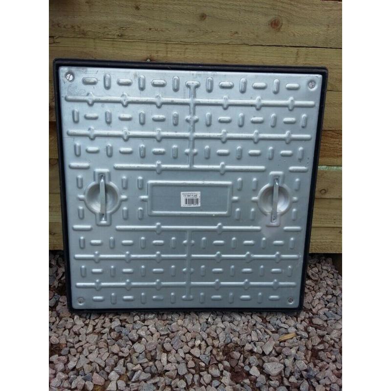 BRAND NEW MANHOLE COVER FOR SALE
