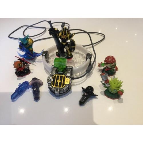 SkyLanders Bundle with 23 Figures, 3 Portals and 4 Games for Xbox 360