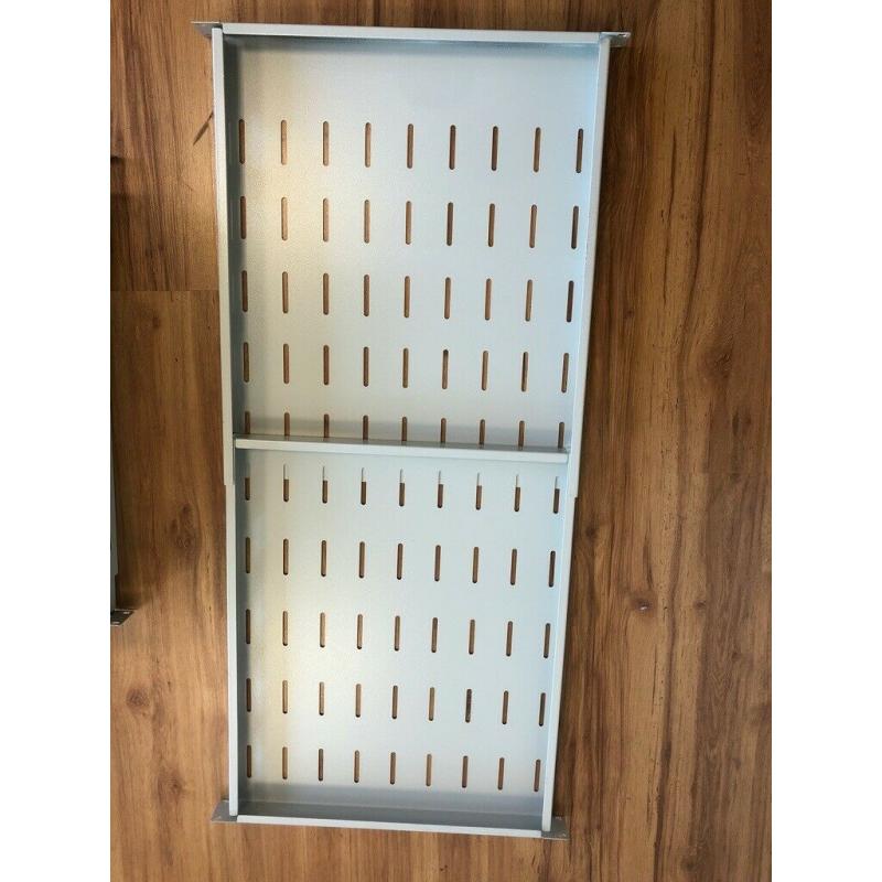 1U 19? extending server cabinet shelves (4 available)