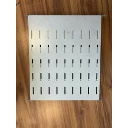 1U 19? extending server cabinet shelves (4 available)