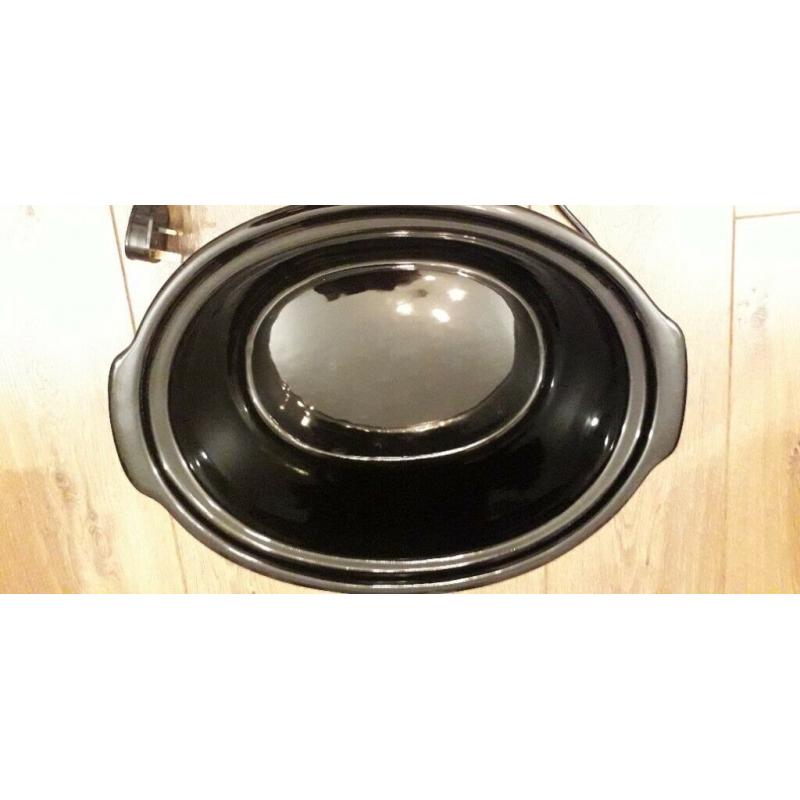 Slow Cooker - Morphy Richards - Super Condition