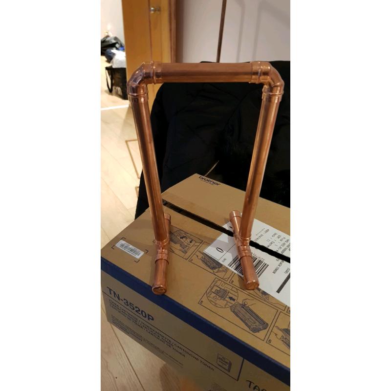 7 x rustic copper table stand for wedding or events