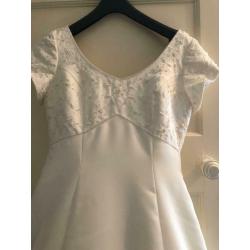Ivory wedding gown