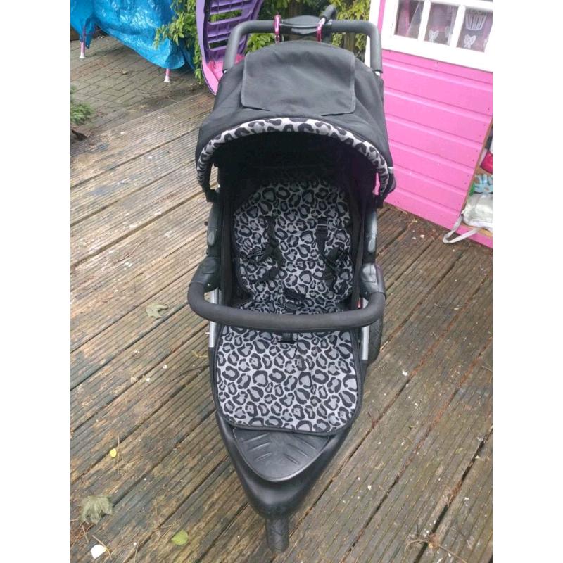 Mothercare complete travel system including car adaptor and car seat