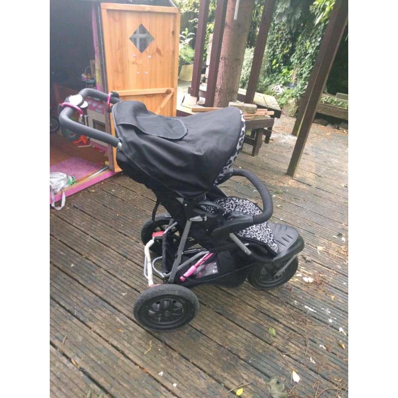 Mothercare complete travel system including car adaptor and car seat