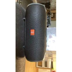 Bluetooth portable speaker