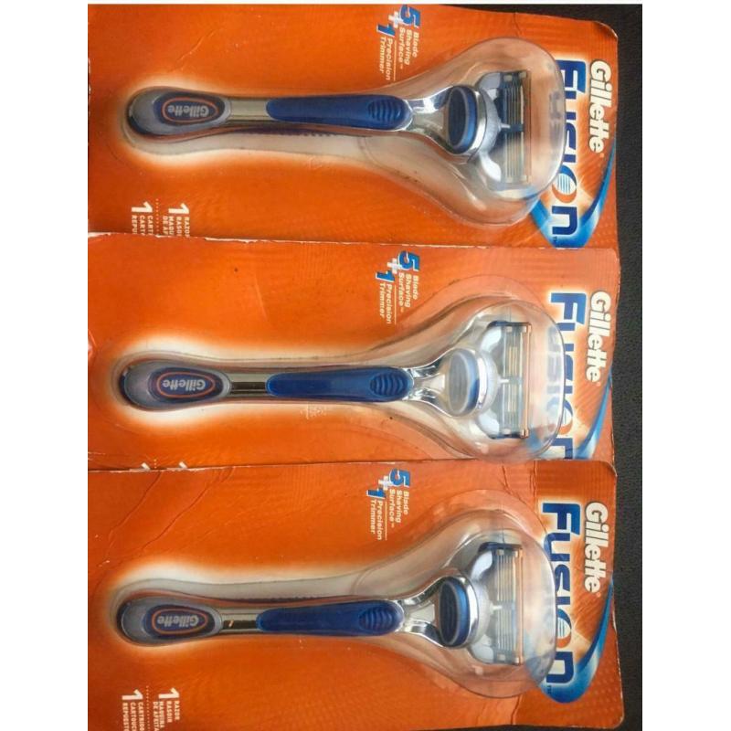 Great deal batches of razors available for delivery in South West London