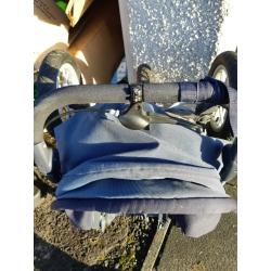 3 wheel pram