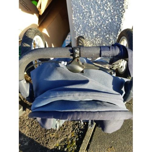 3 wheel pram