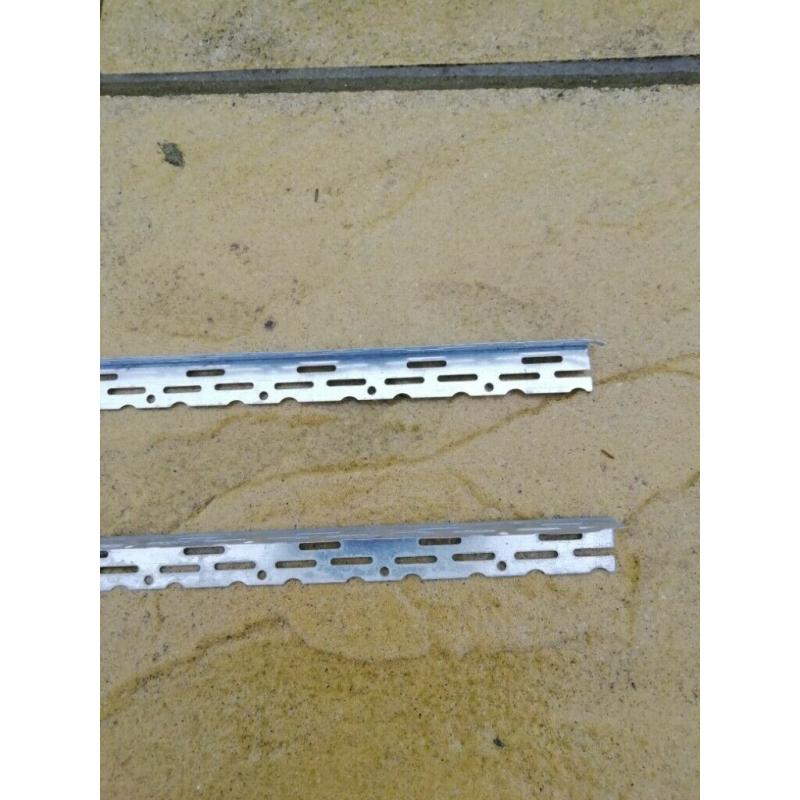 Plastering beads