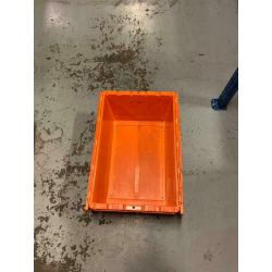 Heavy duty tote boxes