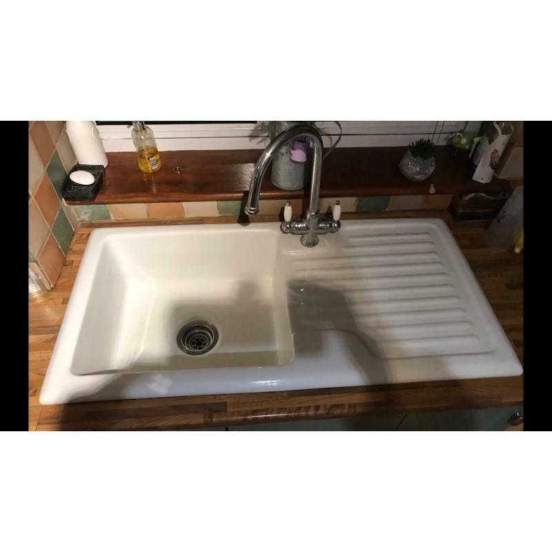 Kitchen sink ceramic and mixer taps