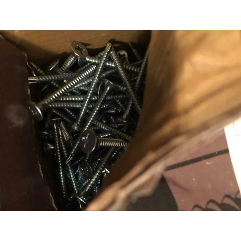 Various new screws