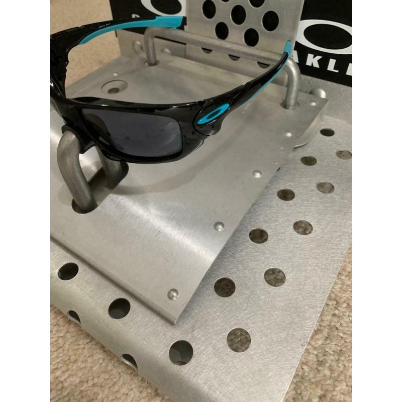 Oakley sunglasses
