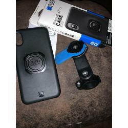 Quadlock iPhone XS and motorcycle handlebar mount.
