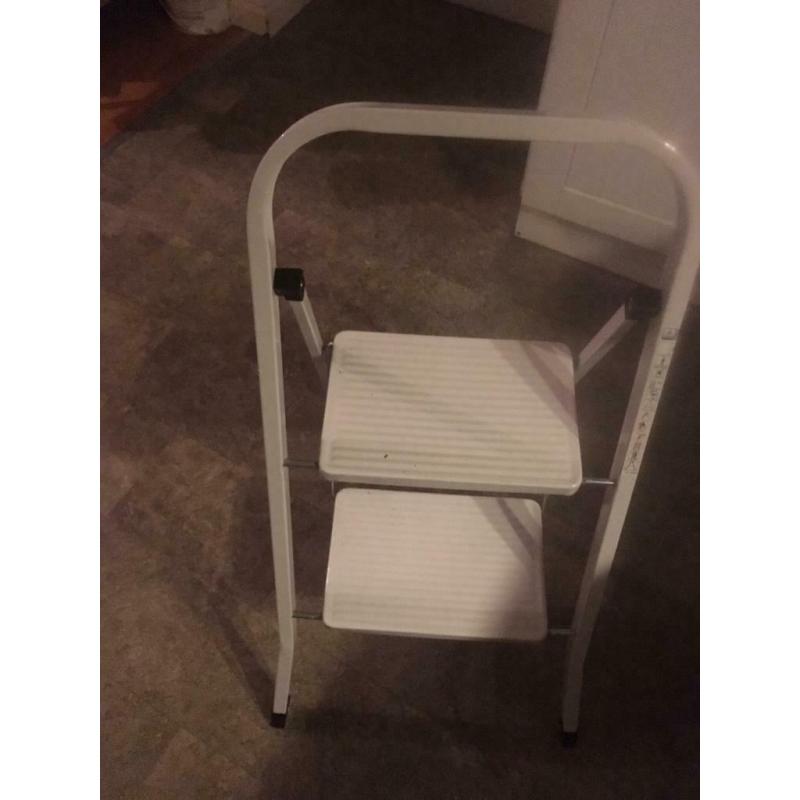 Step ladder