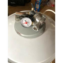 Wall mounted electric water boiler ? Thermex (Model ER 80 H) - NEW