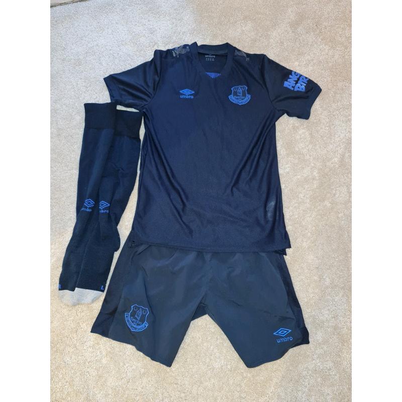 Yxl Everton fc football kit