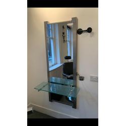1 hairdressing chair/mirror and backwash unit package