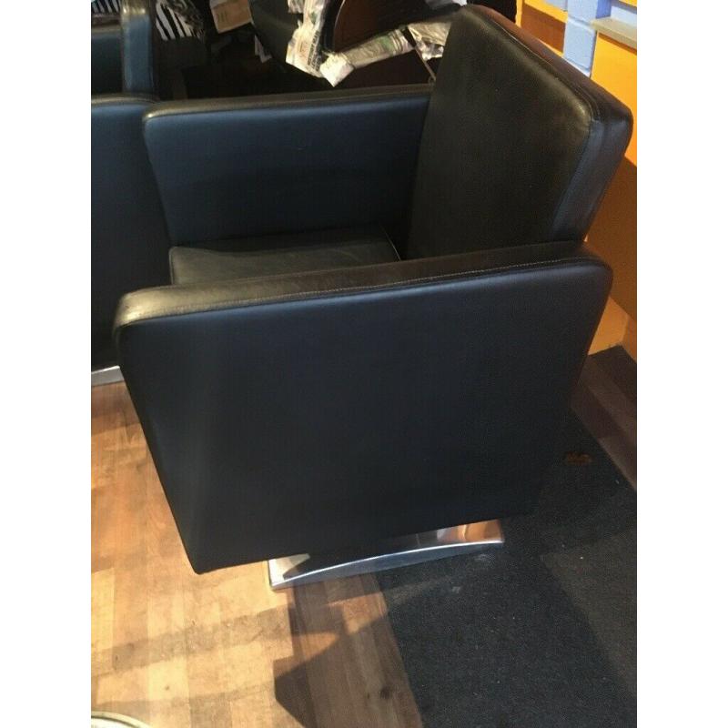 1 hairdressing chair/mirror and backwash unit package