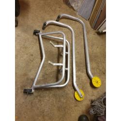 Ladder roof hooks & Stand off w/wheels