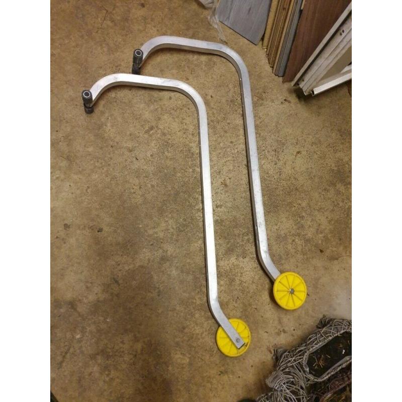 Ladder roof hooks & Stand off w/wheels