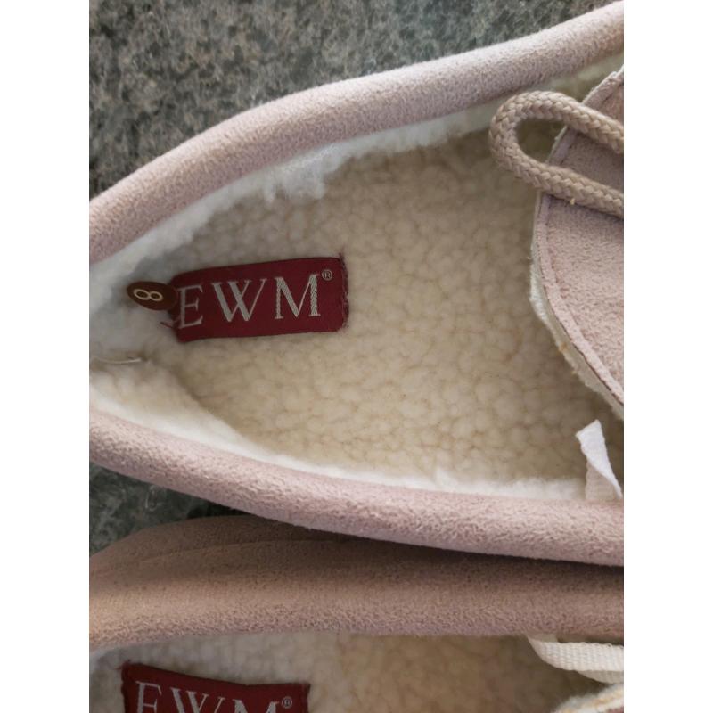 EWM unisex slippetssize UK 8 new