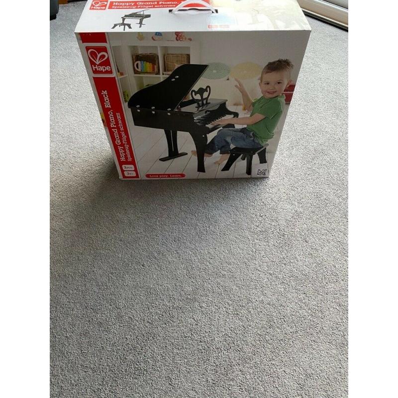 Brand New Children?s Hape Piano & Stool