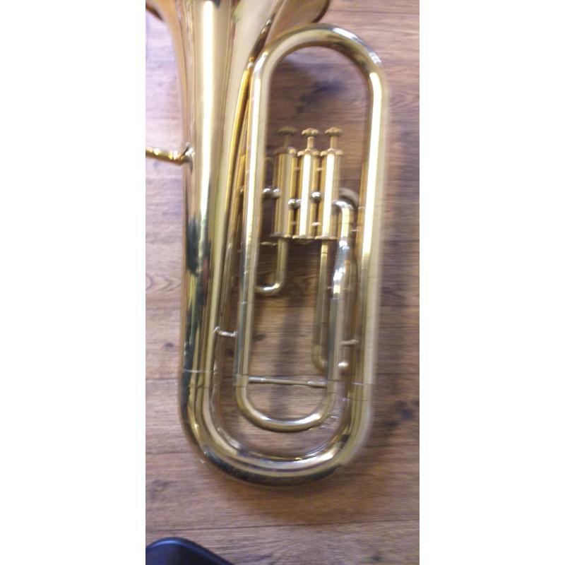 Yamaha Euphonium YEP 201 in Hardbody Case.