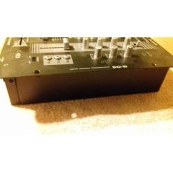 AMERICAN AUDIO Q -D6 PROFESSIONAL PREAMP MIXER