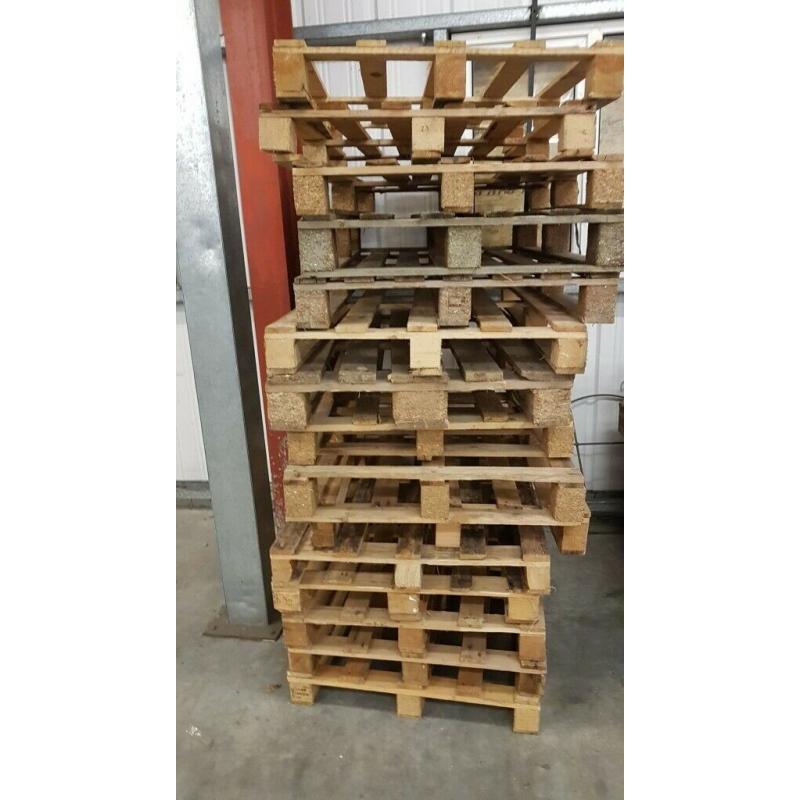 Lightweight Good Quality Non EPAL/EUR Euro Sized Pallets - Free Local Delivery