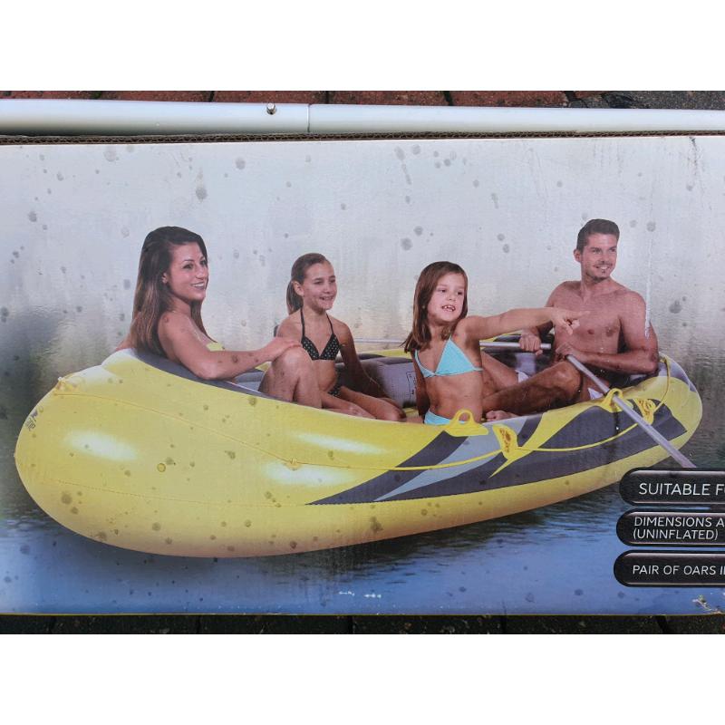 Inflatable boat with Oars