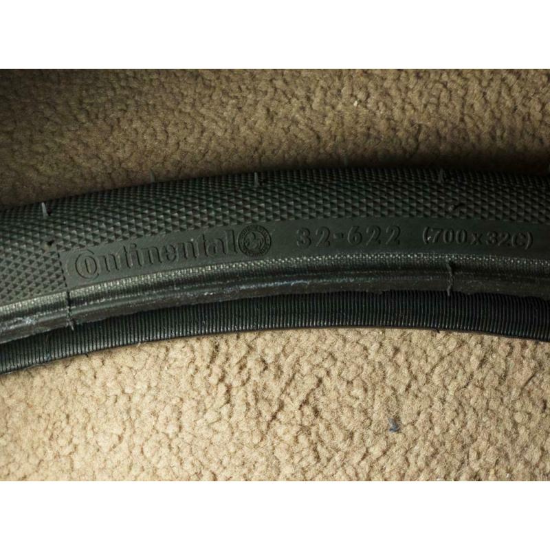 2x Continental Sport Contact 700x32c Road tyres
