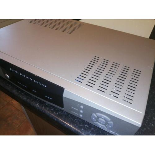 PANASONIC SKY DIGIBOX