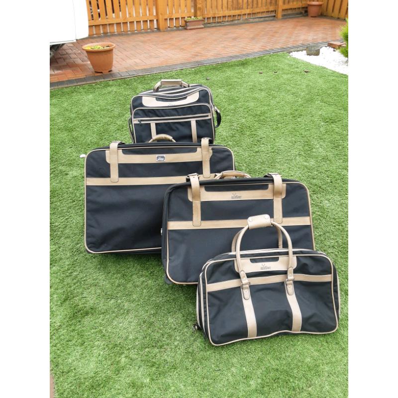 Antler luggage set