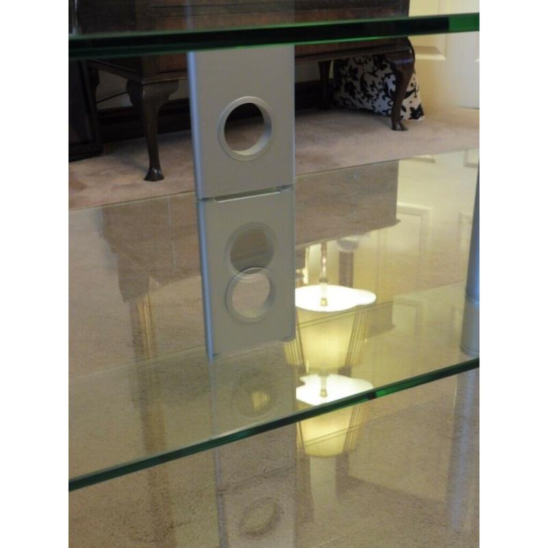 FABULOUS CLEAR SAFETY GLASS TV TABLE 42" UP TO 55" TV